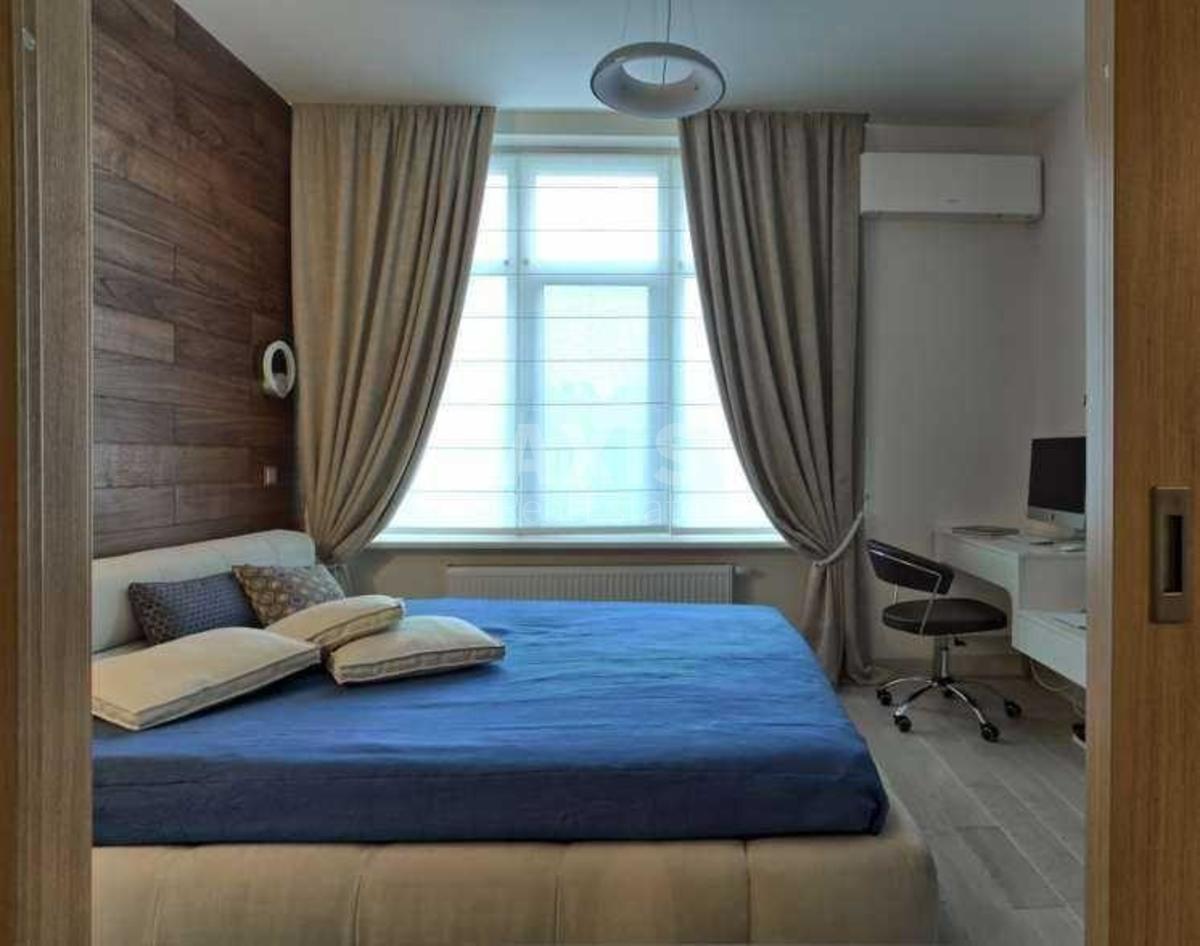 3k apartment vul. Dragomyrova Myhajla 181