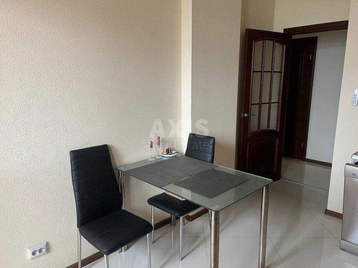 2k apartment vul. Sim'i' Kul'zhenkiv 33604201