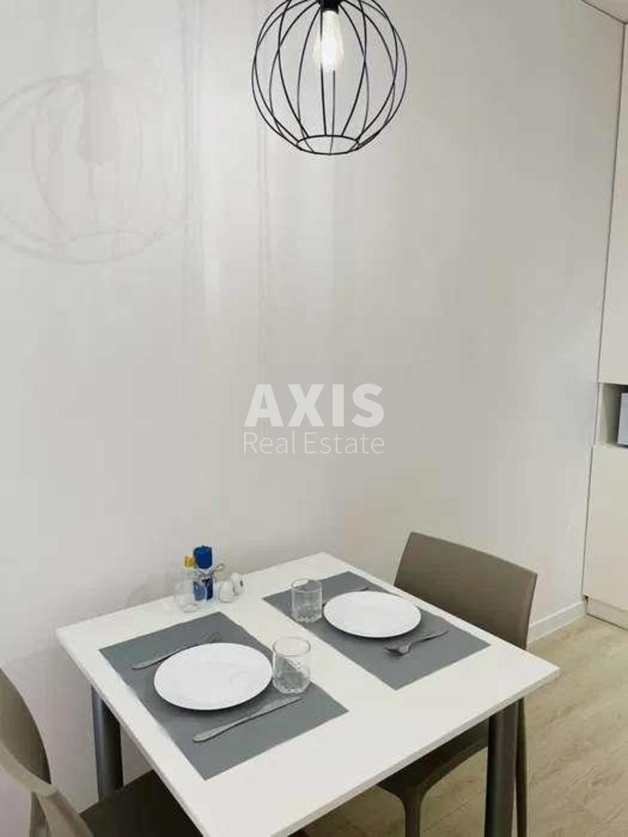 1k apartment vul. Saljutna 2Б2