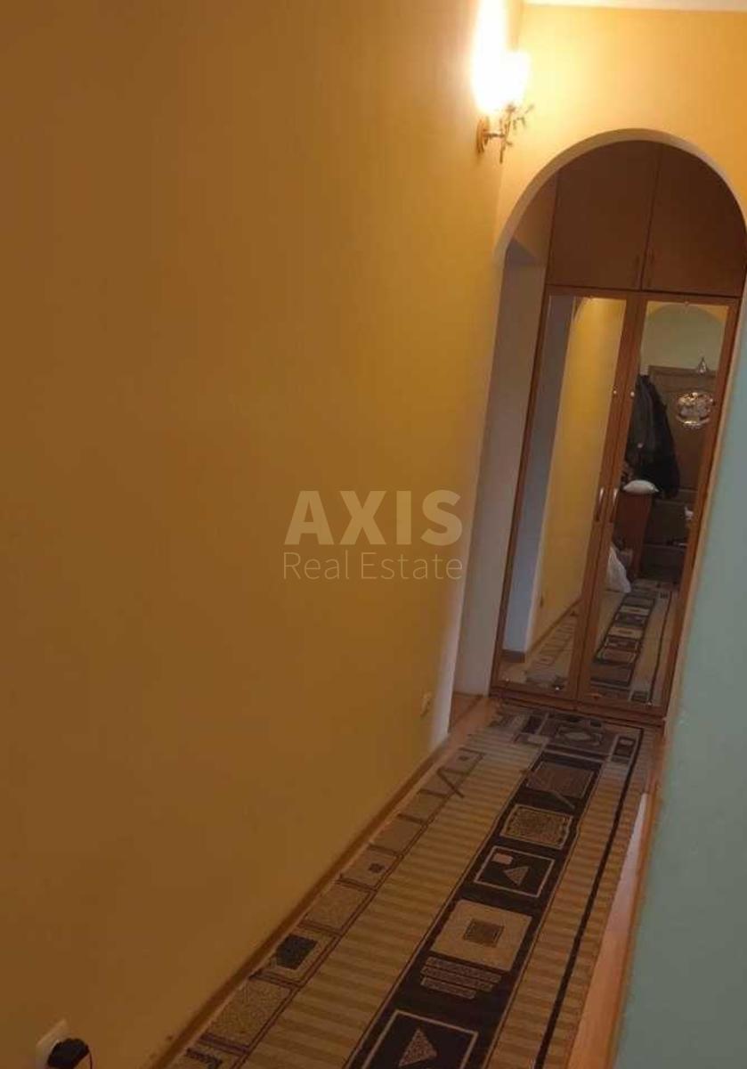 3k apartment vul. Vos'mogo Bereznja 74