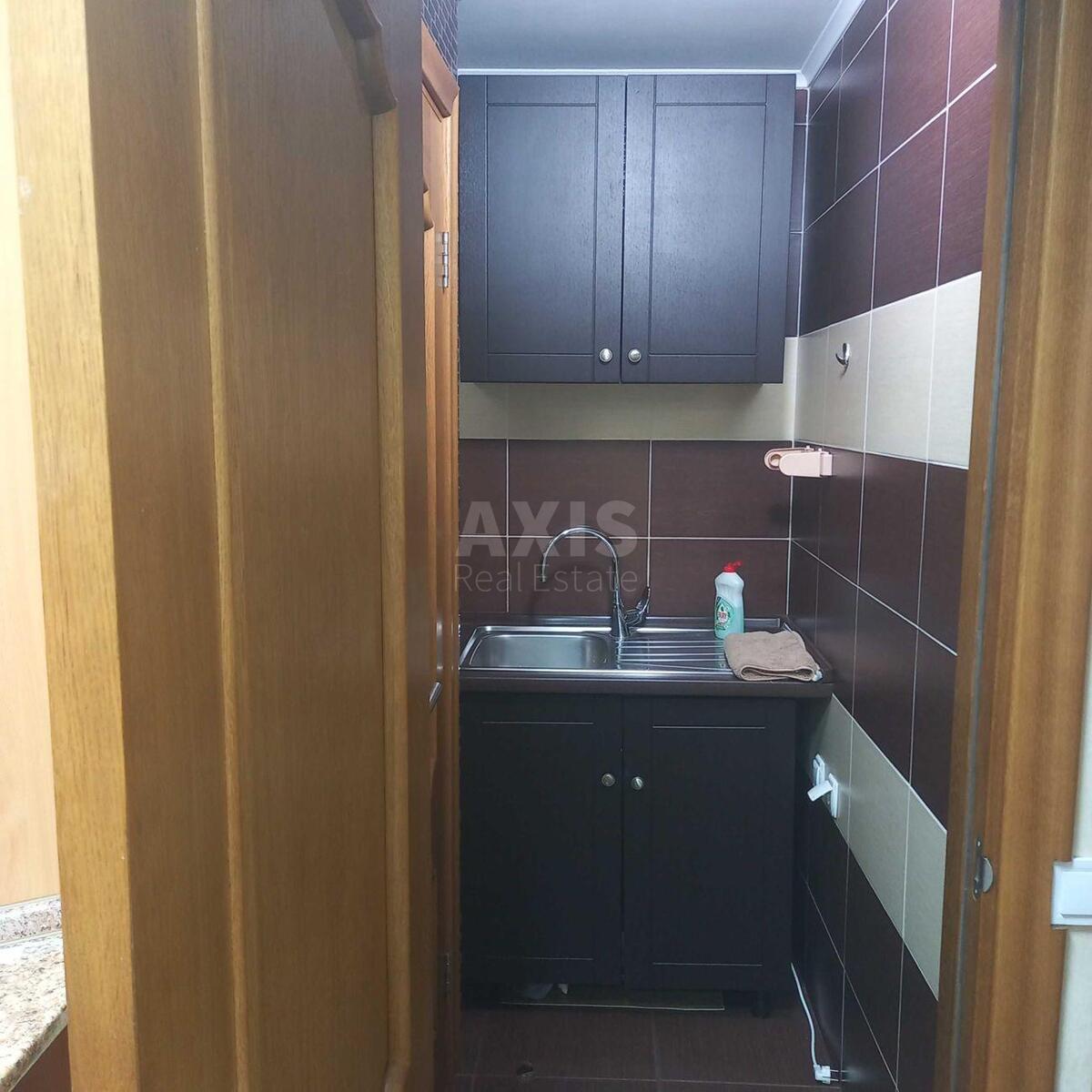 Office vul. Hreshhatyk 10Б, 45m2571287