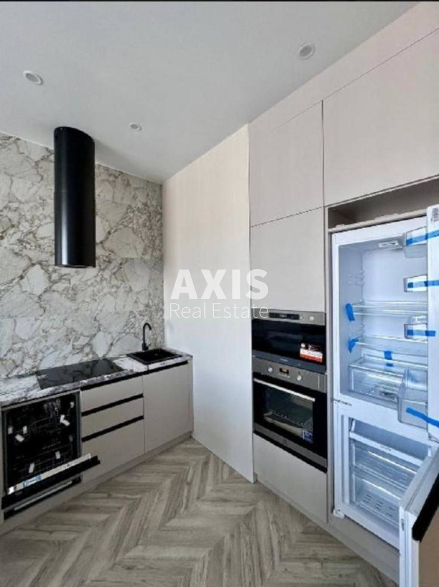 2k apartment vul. Dragomyrova Myhajla 14а1