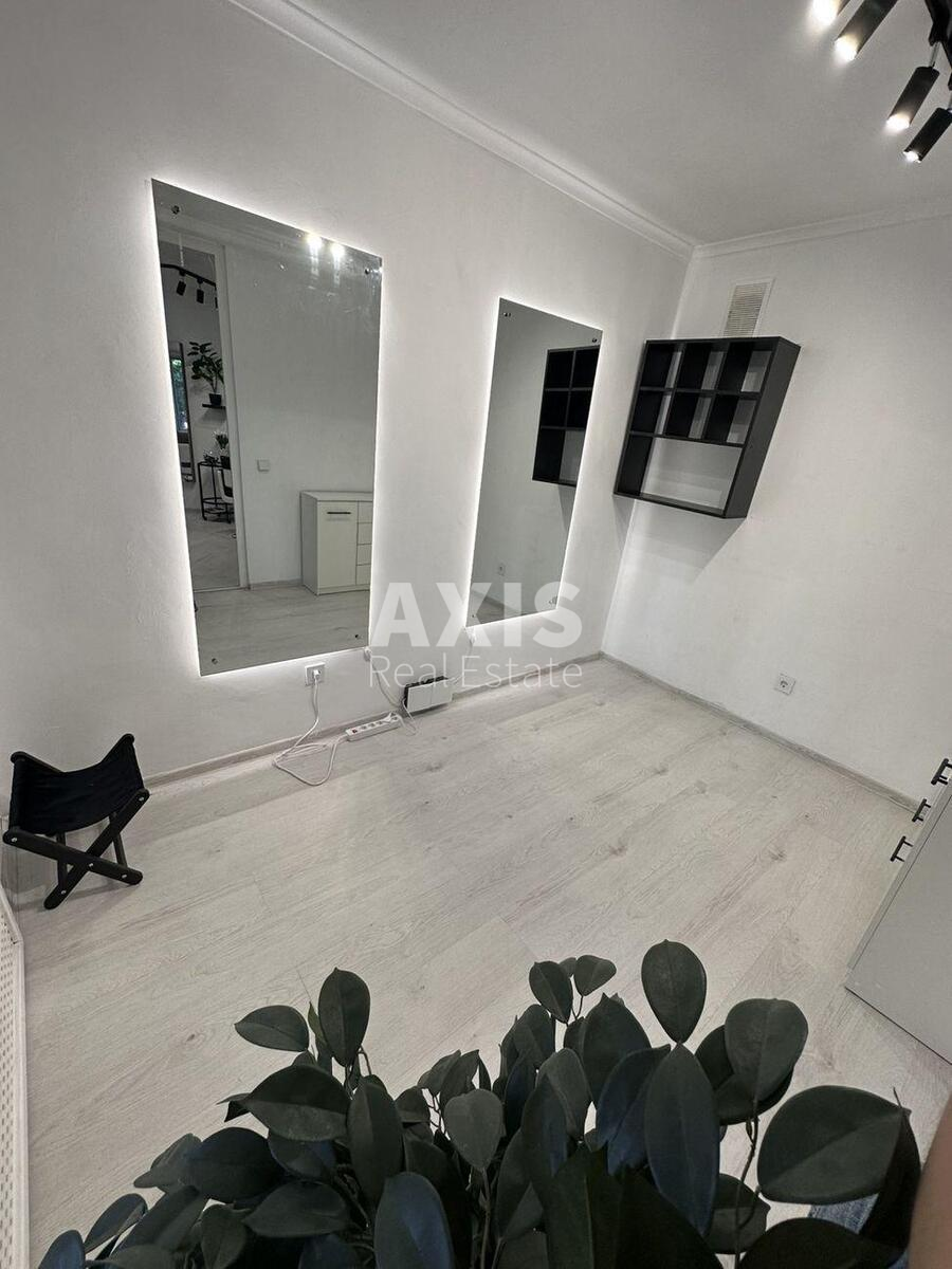 Office tupyk Tvers'kyj 7, 50m23
