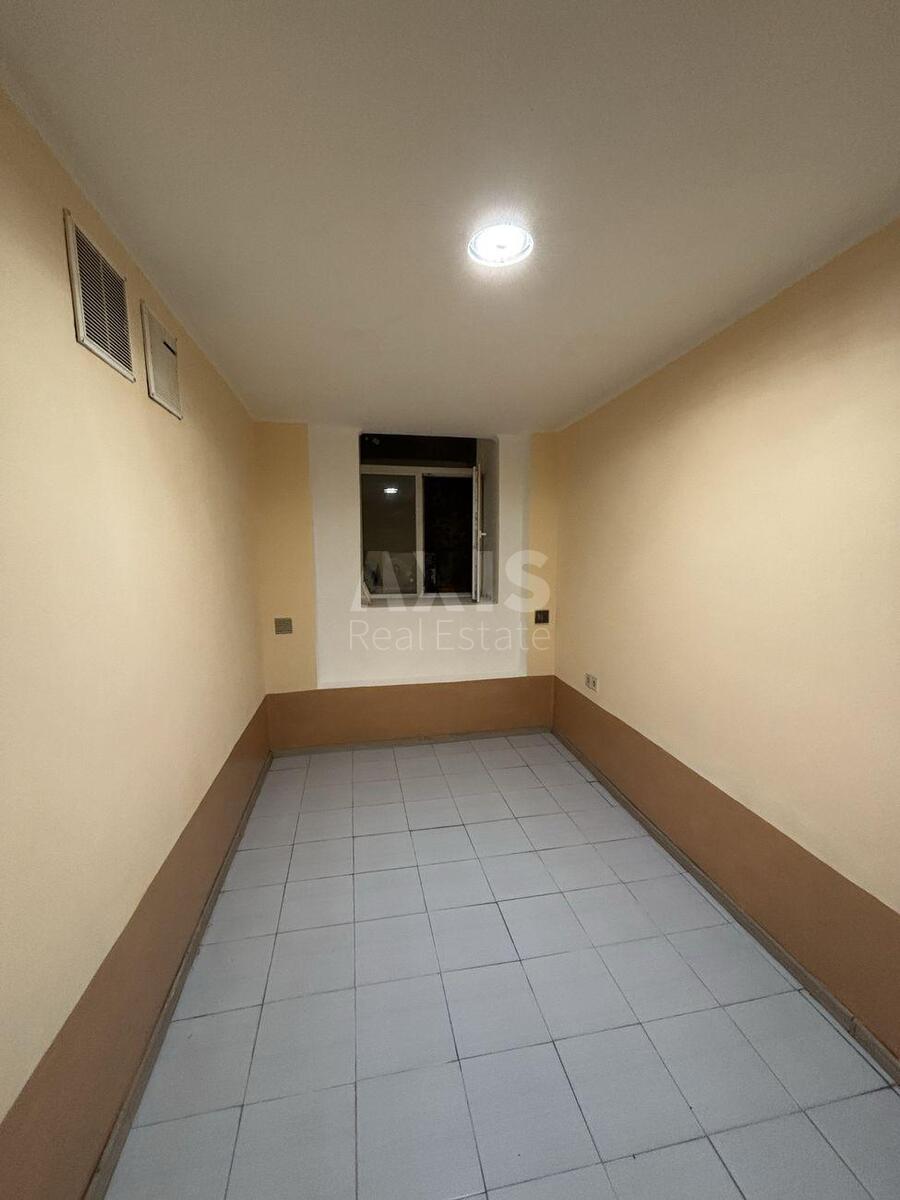 Trade object bul. Lepse Ivana 67, 235m2613692