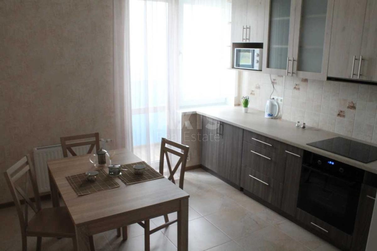 2k apartment vul. Zabolotnogo Akademika 15