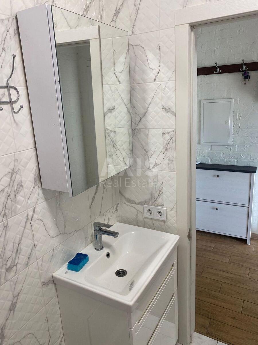 1k apartment prov. Kolomyjs'kyj 67
