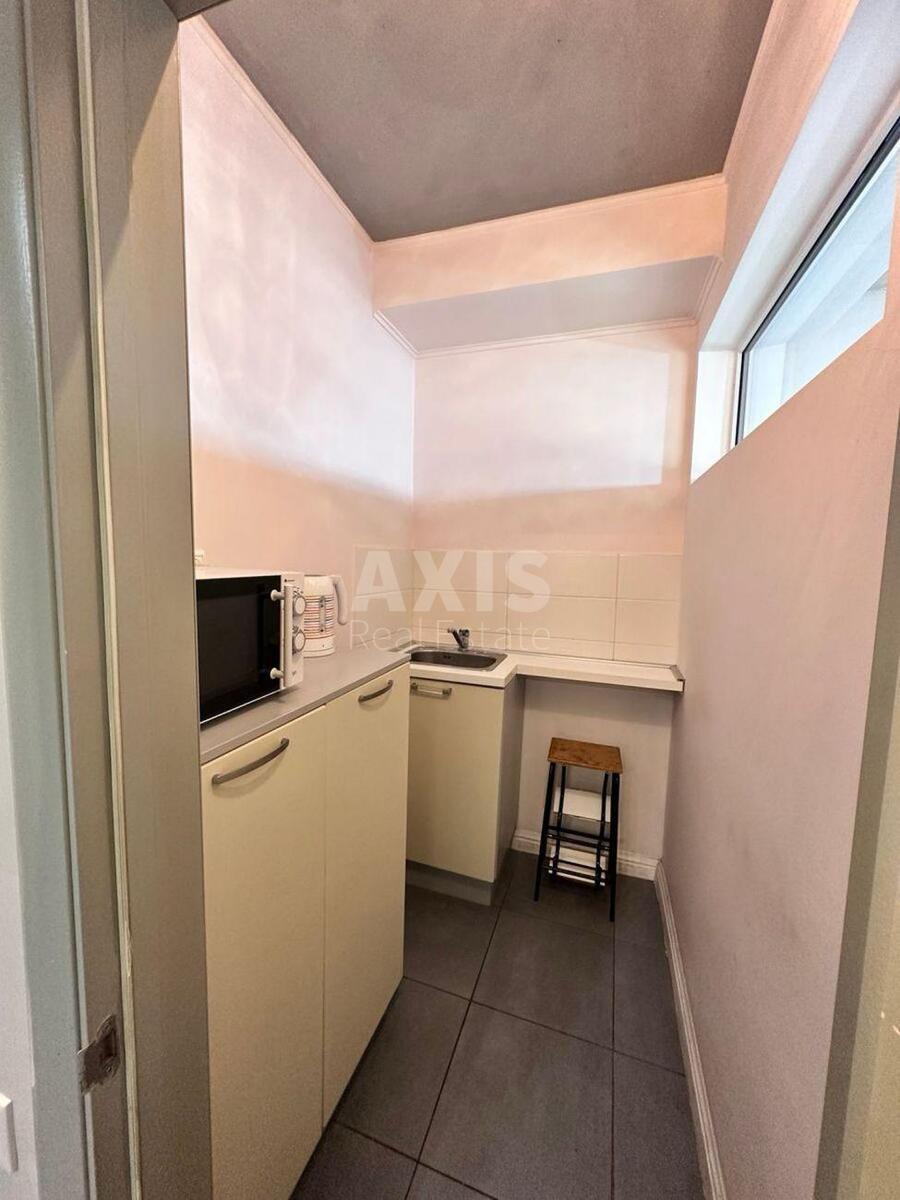 Office vul. Golosii'vs'ka 13, 61m25