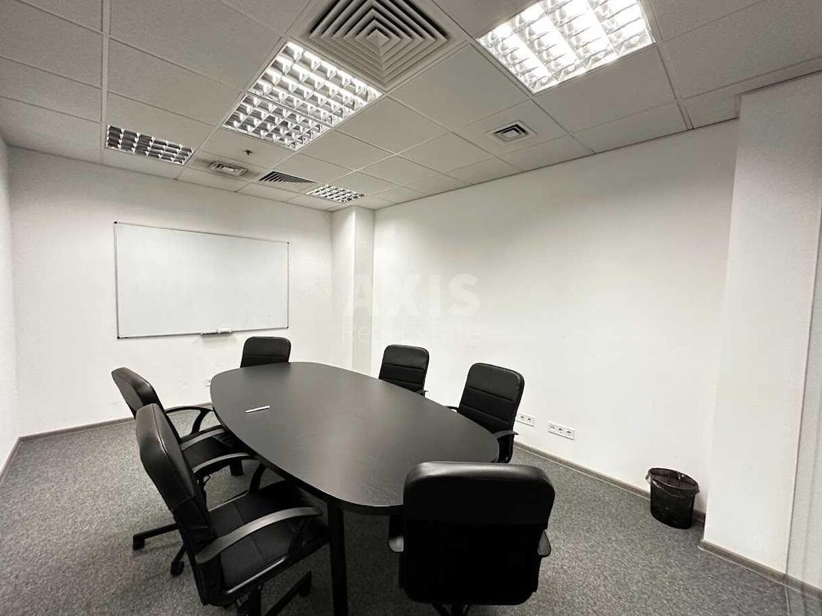 Office vul. Sagajdachnogo Petra 11, 450m24