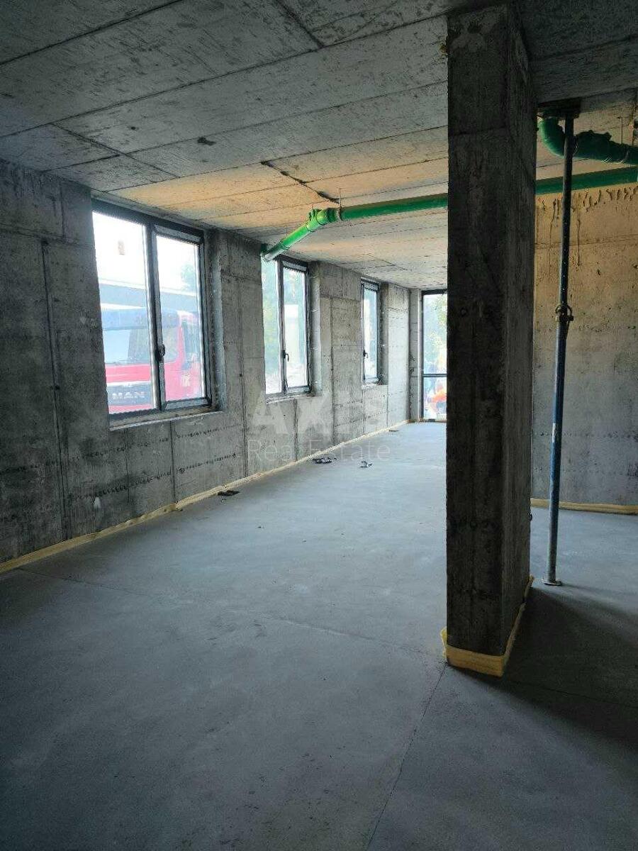 Service object vul. Myhajla Maksymovycha 32В, 220m2606112