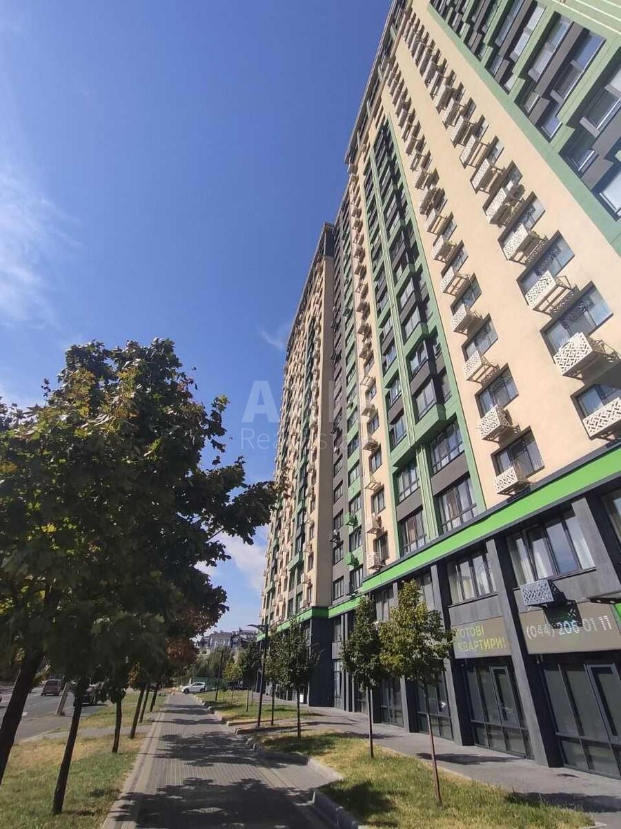 Service object vul. Myhajla Maksymovycha 32, 67m2581711