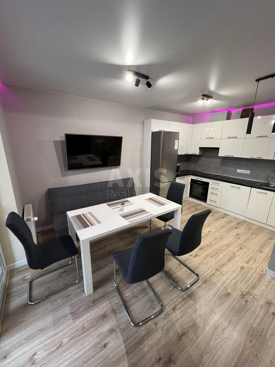 1k apartment vul. Nyzhn'okljuchova 14