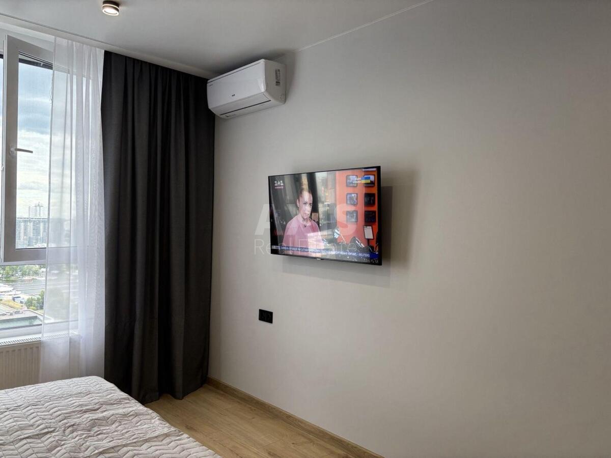 1k apartment nab. Dniprovs'ka 17В573472