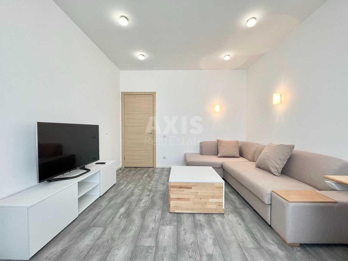 1k apartment vul. Bogatyrs'ka 6А3