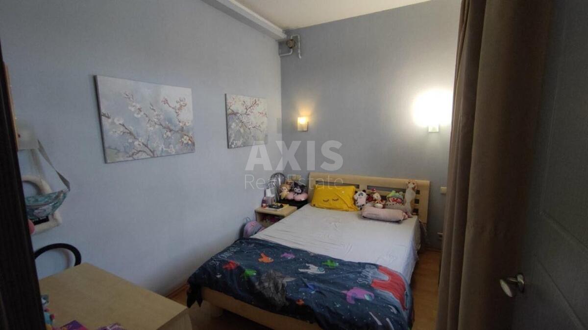 1k apartment vul. Mezhygirs'ka 560