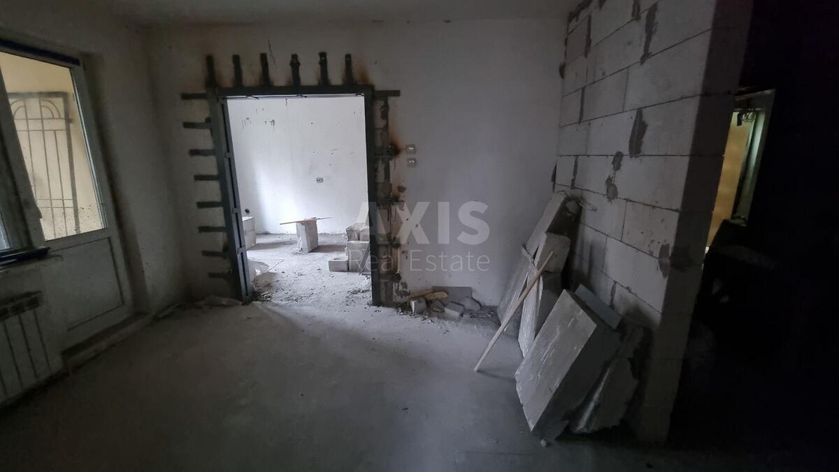 2к квартира ул. Чавдар Елизаветы 142