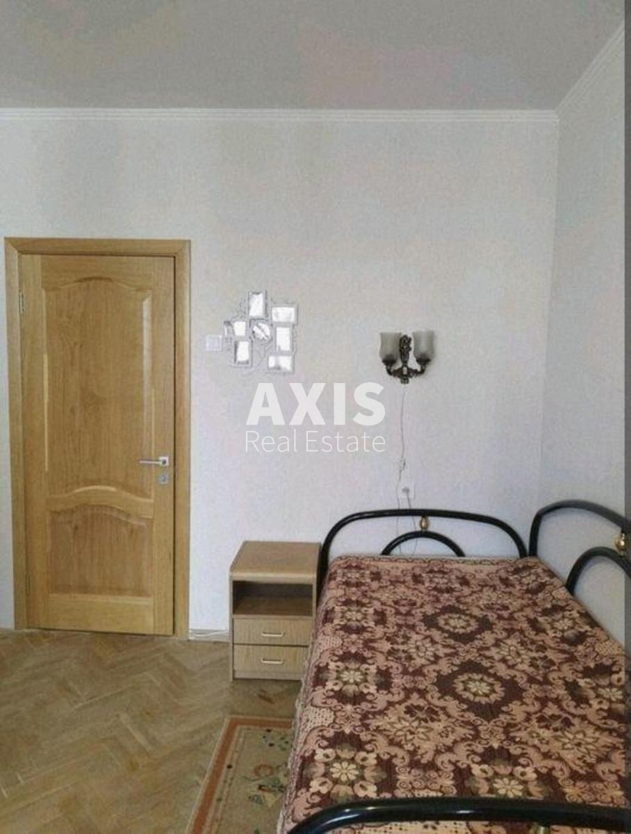 3k apartment vul. Jevgena Konoval'cja 44а
