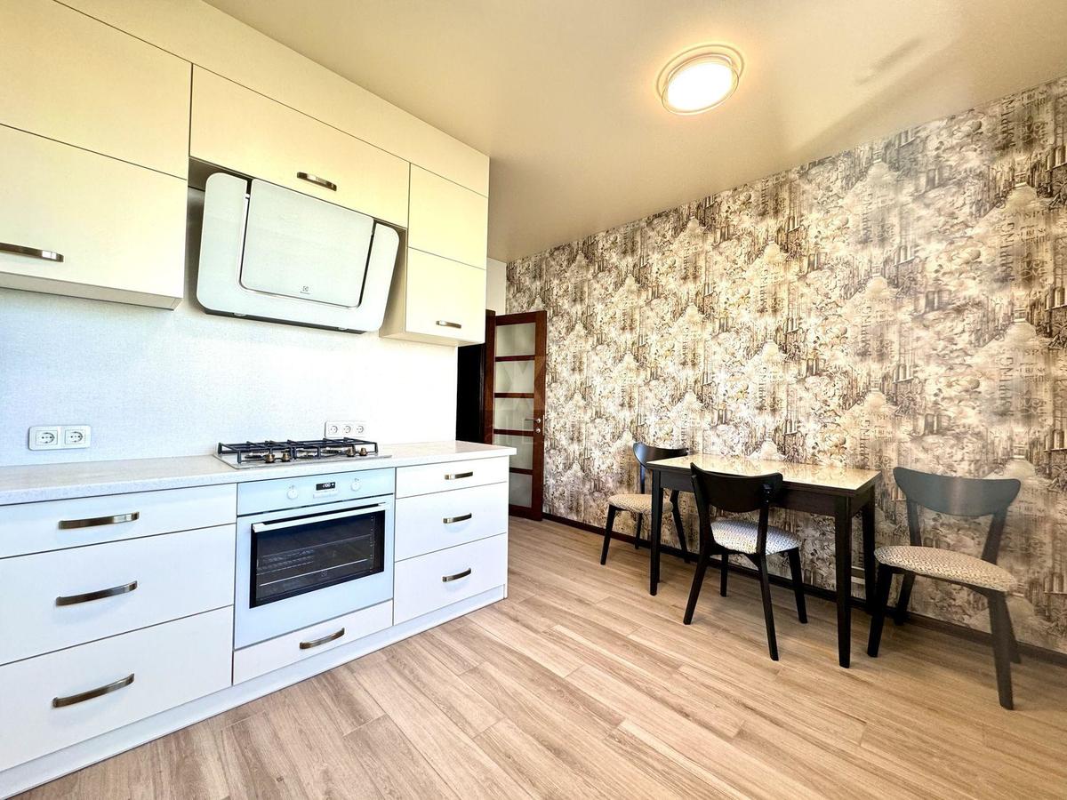 2k apartment vul. Praktychna 1