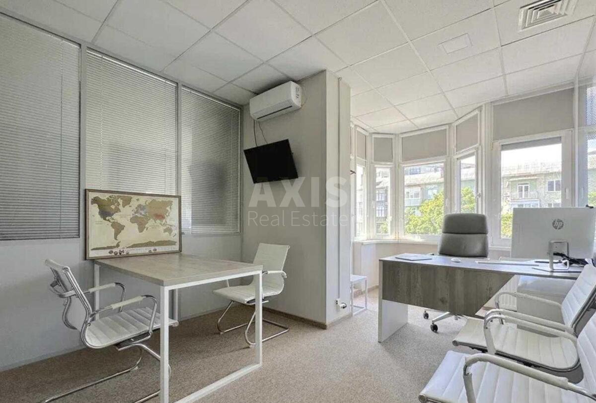 Office uzv. Klovs'kyj 5, 400m21