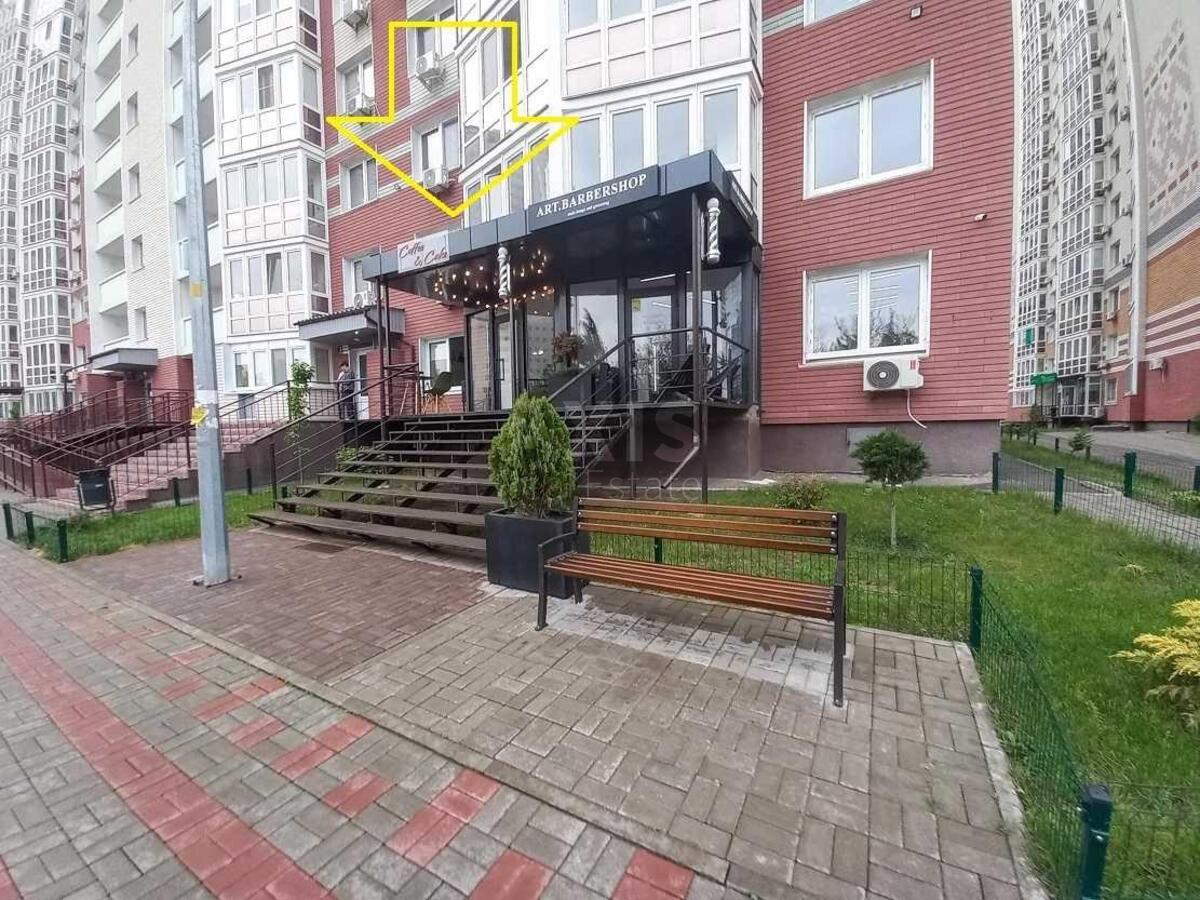 Trade object pr-t Bazhana Mykoly 26, 51m2