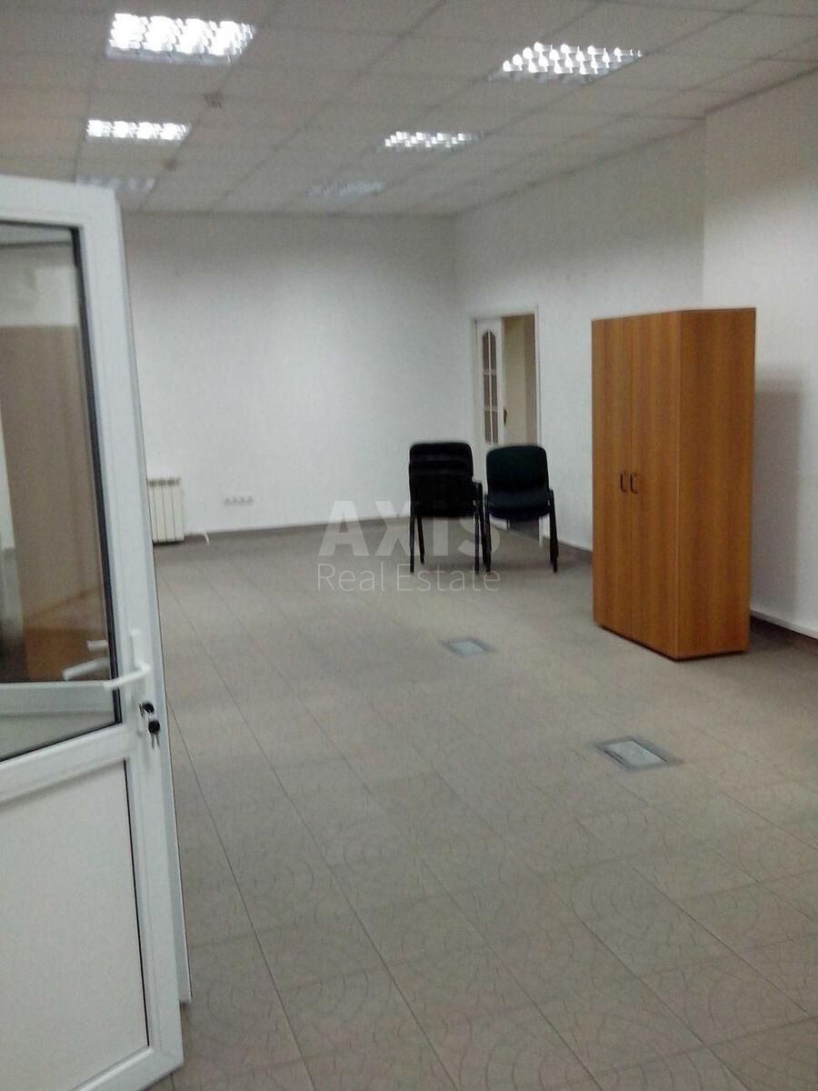 Office pr-t Bazhana Mykoly 30, 202m25