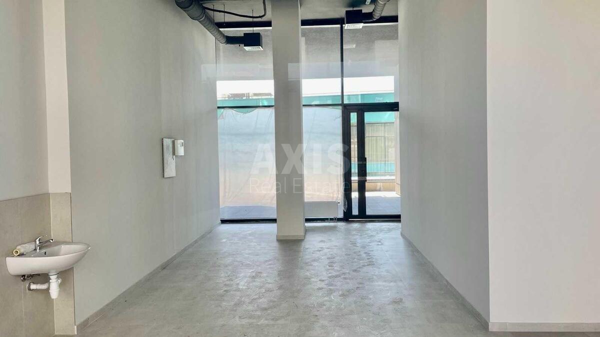 Trade object vul. Zarichna 6, 72m23
