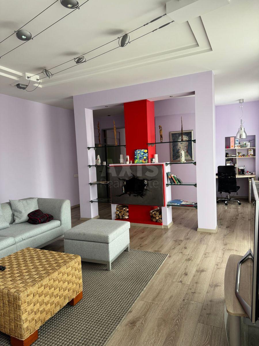 3k apartment vul. Ljuterans'ka 21
