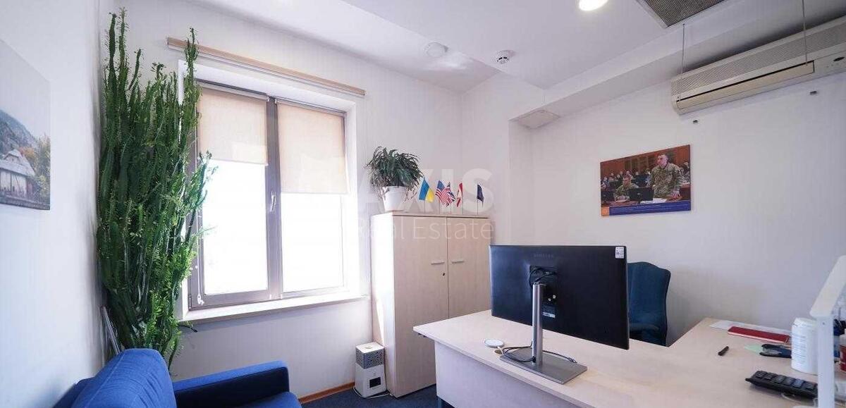 Office vul. Velyka Vasyl'kivs'ka 72, 410m2589286