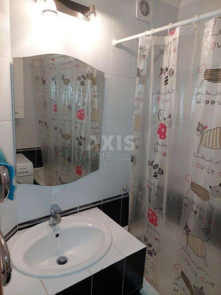 1k apartment vul. Bal'zaka Onore de 688