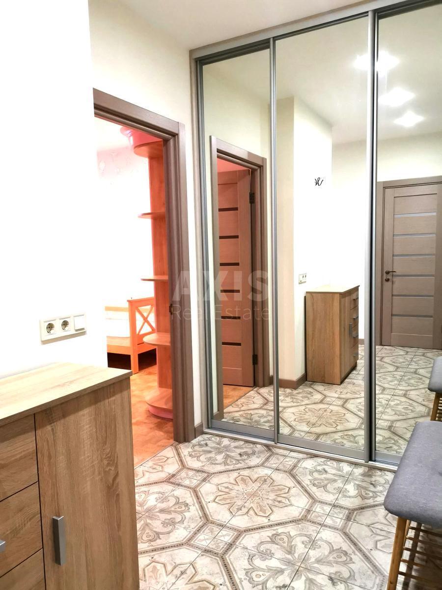 1k apartment vul. Panel'na 6633348