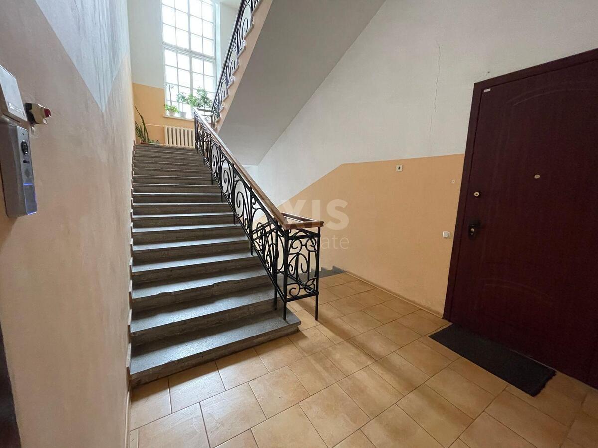 3k apartment vul. Malopidval'na 12/104