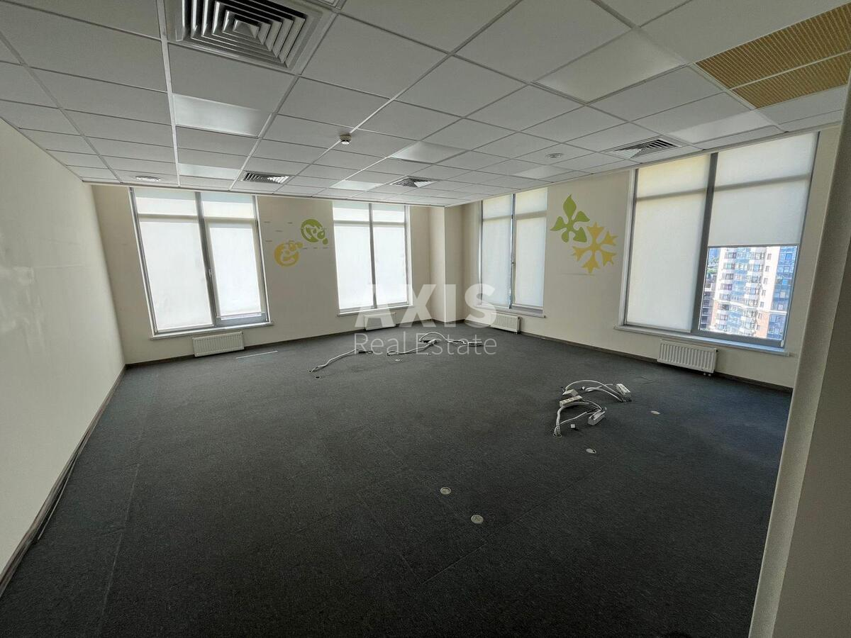Office vul. Degtjarivs'ka 27Т, 700m2542834