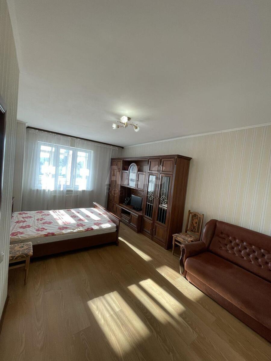 1k apartment vul. Petropavlivs'ka 50Б1