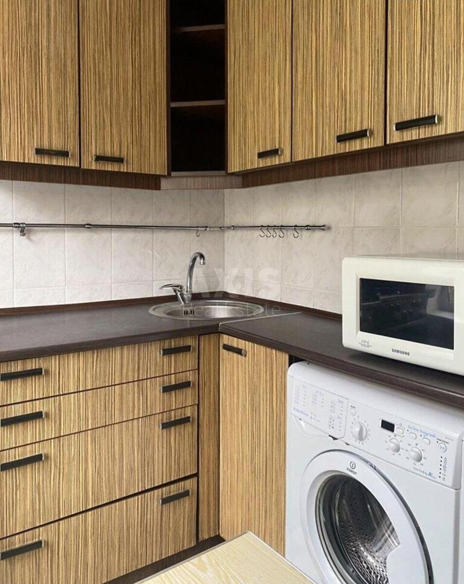 2k apartment vul. Doncja Myhajla 23Б0