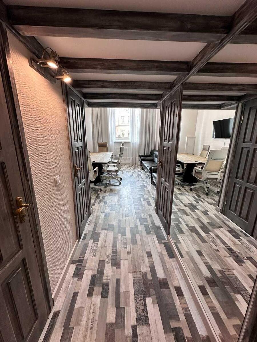 Office vul. Hmel'nyc'kogo Bogdana 32, 42m21