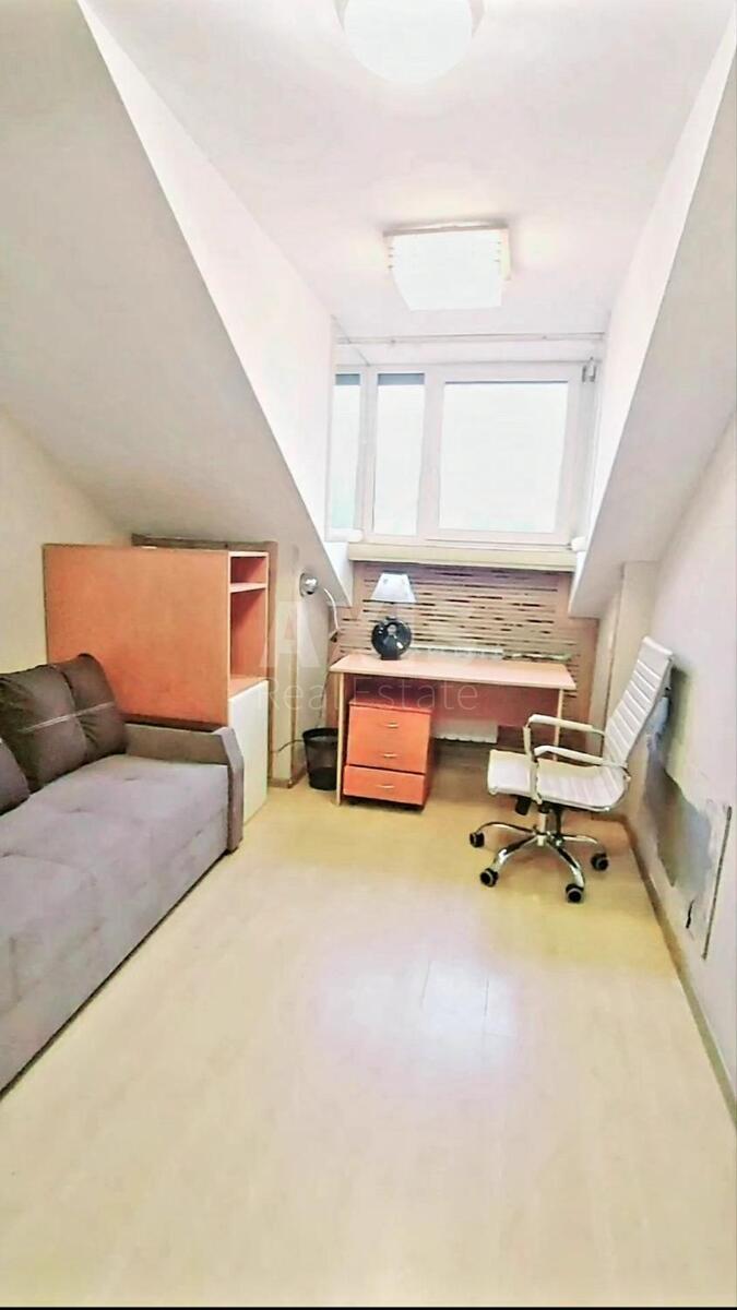 Office vul. Mechnykova 10/2, 82m27