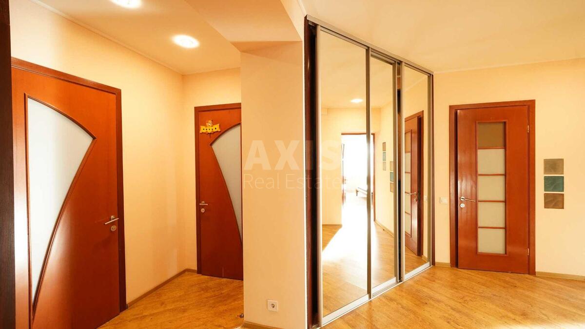 4к квартира пр-т Тычины Павла 16/2598507