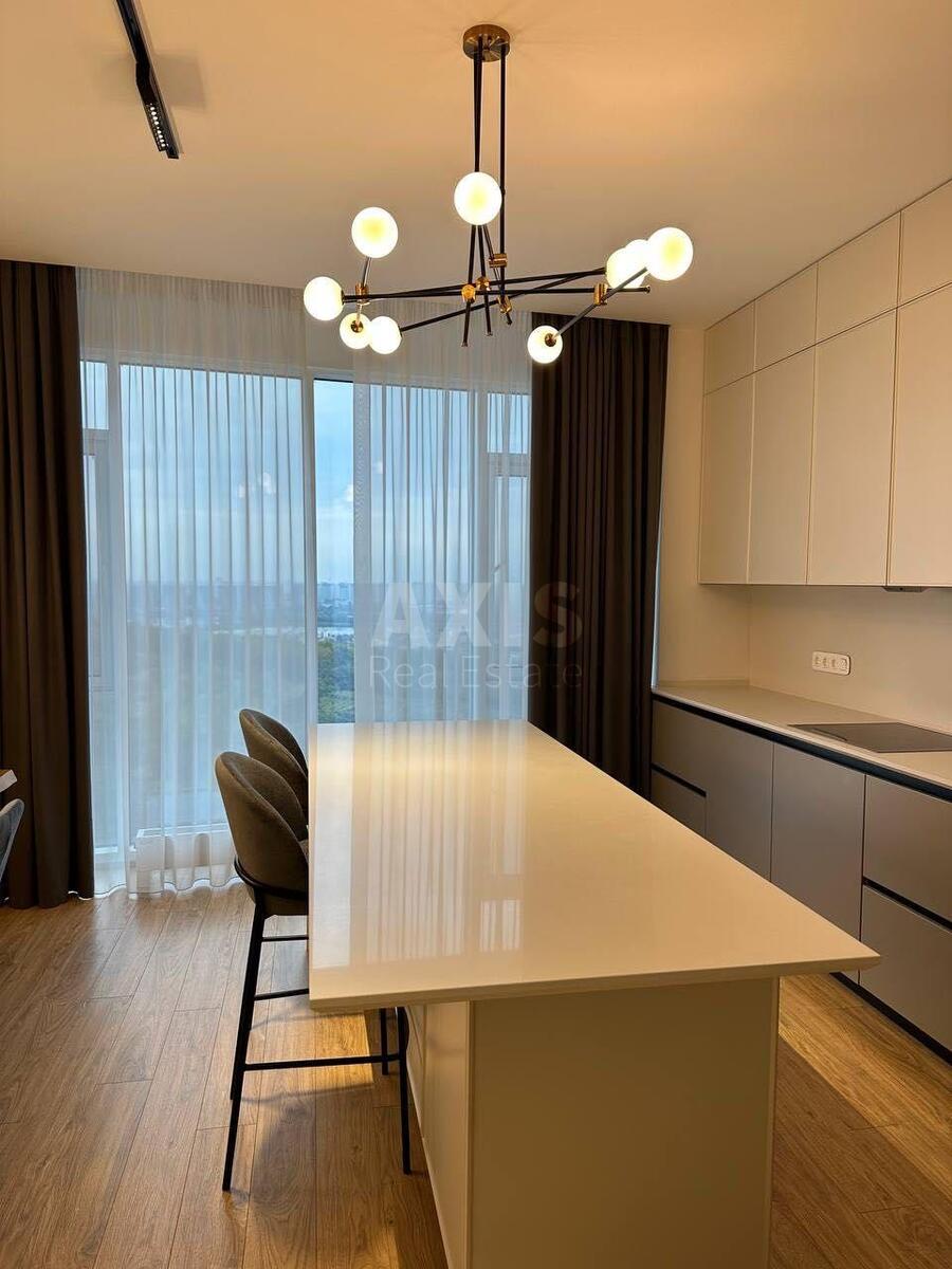 4k apartment vul. Buslivs'ka 12598783
