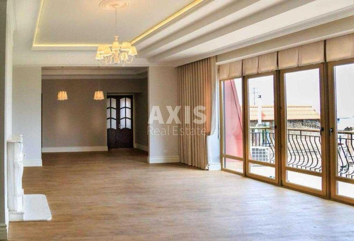 4k apartment vul. Jaroslaviv Val 20