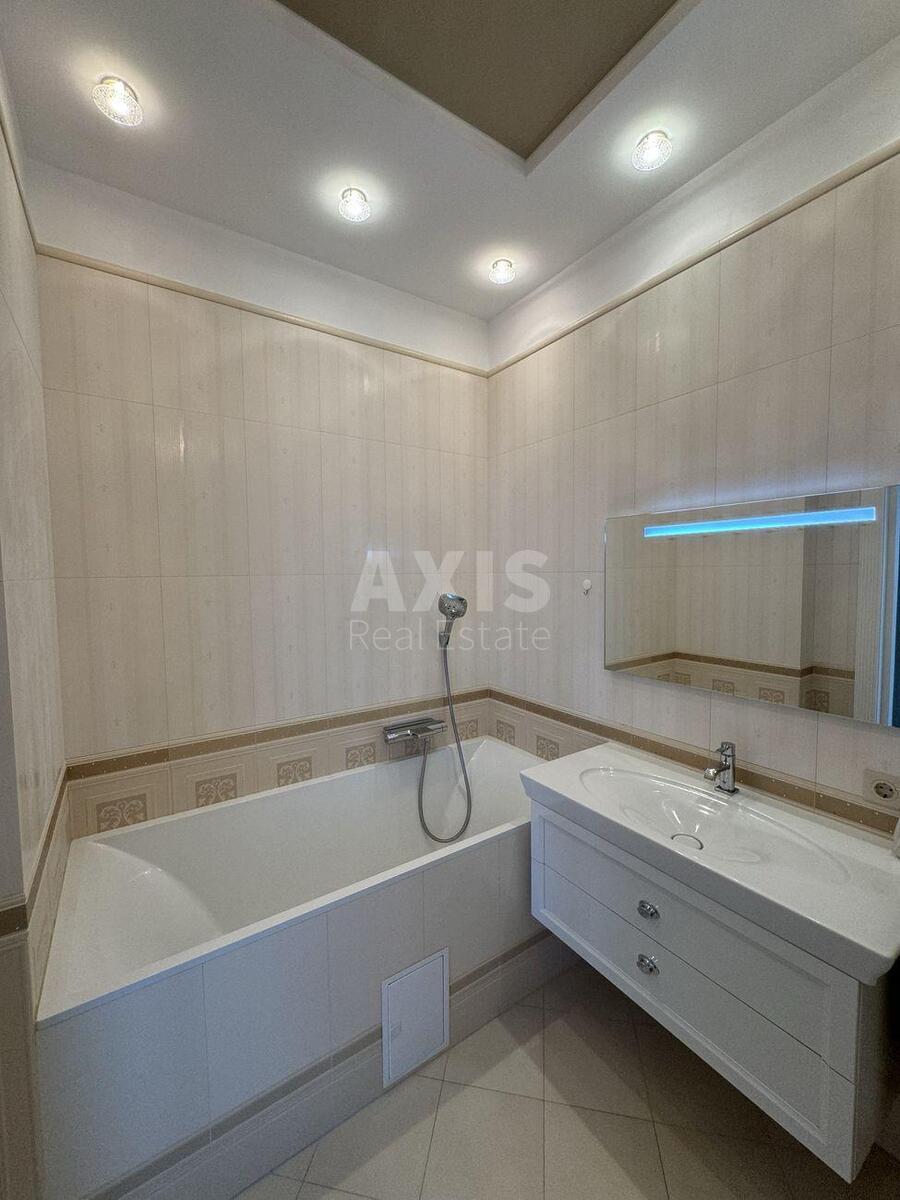 3к квартира ул. Вышгородская 4512