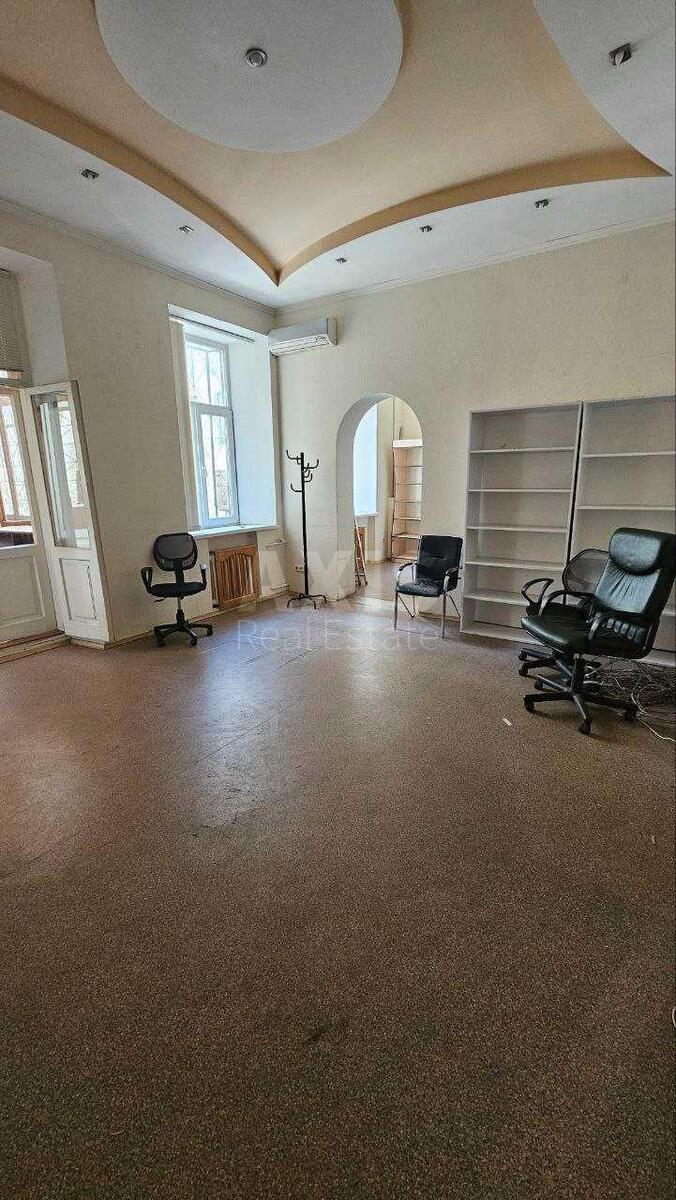 Office vul. Saksagans'kogo 31, 89m2602040