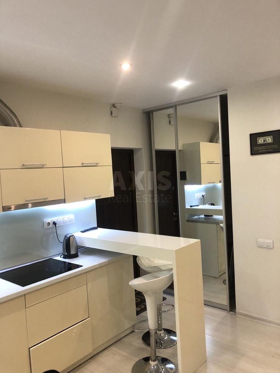 2k apartment vul. Zarichna 3А