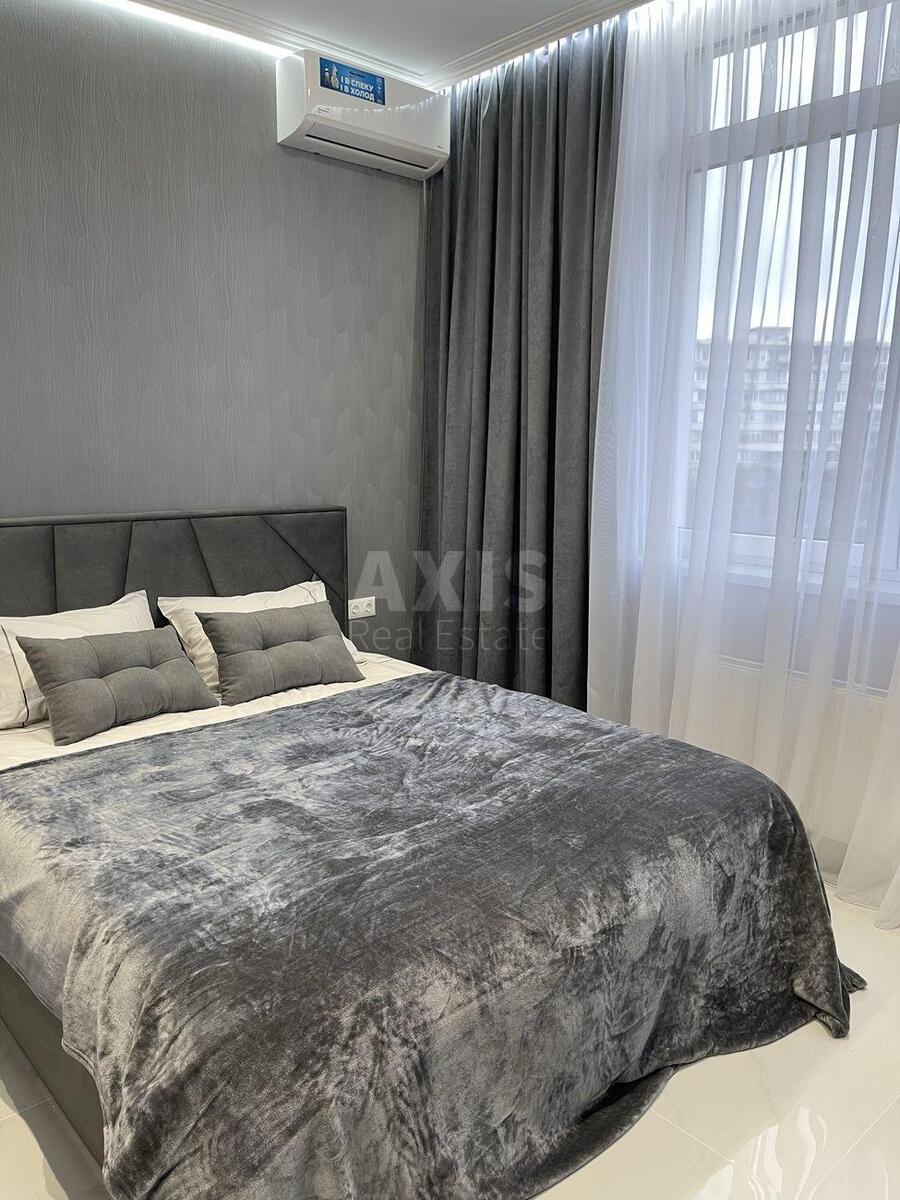 1k apartment vul. Jevgena Konoval'cja 34609682
