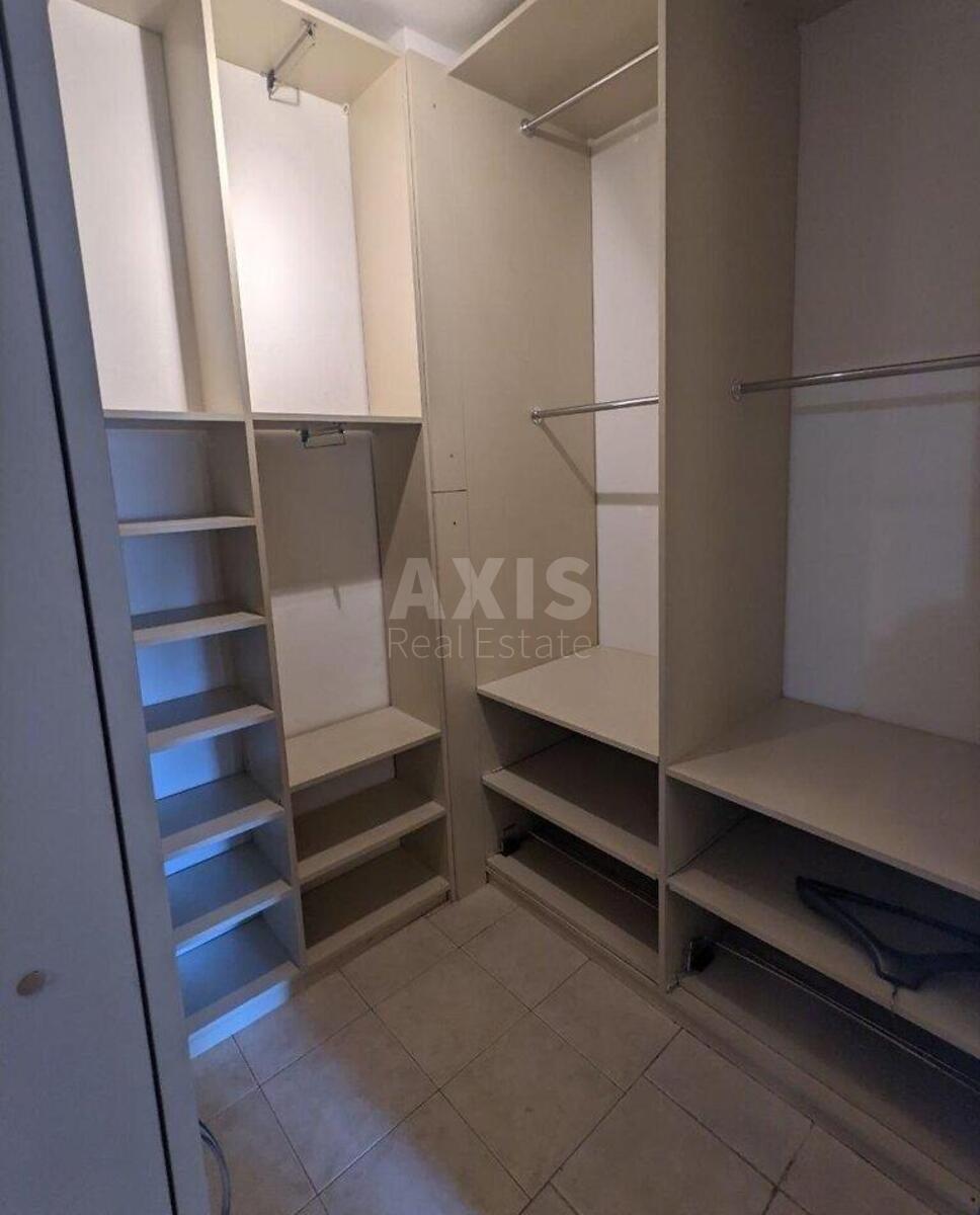 4k apartment bul. Verhovnoi' Rady 21А2