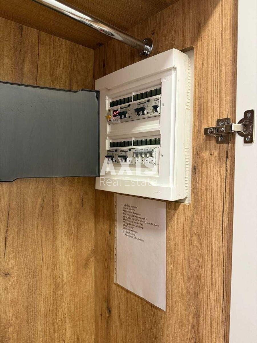 1k apartment vul. Revuc'kogo 4010