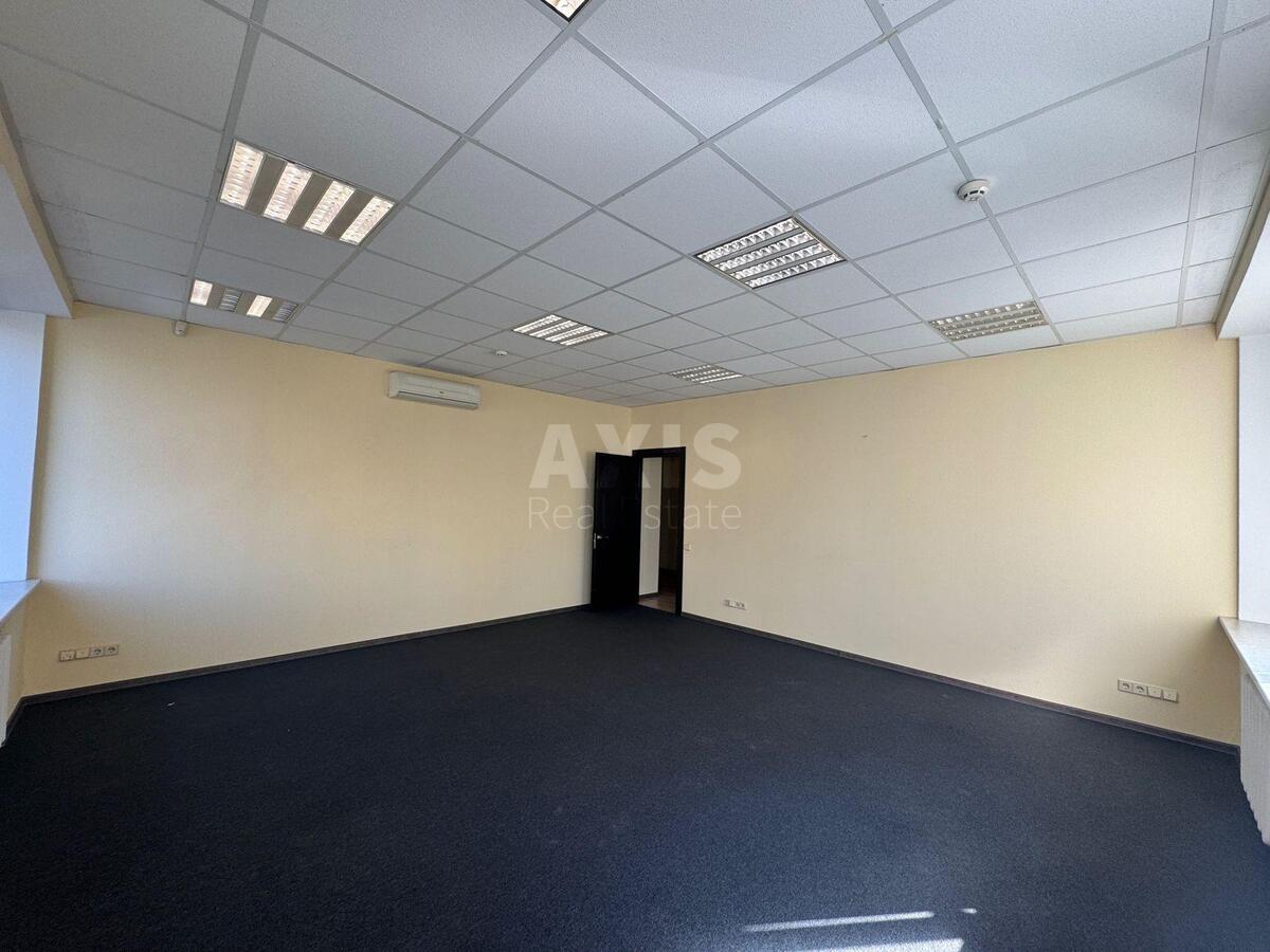Office vul. Dilova 5Б, 200m22