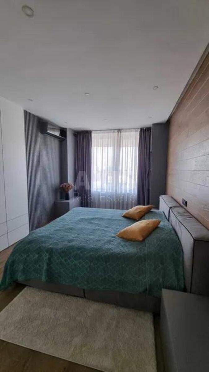3k apartment vul. Bogatyrs'ka 6А575504