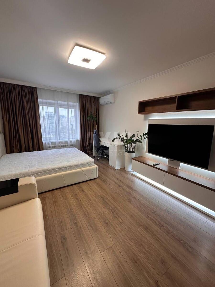 3k apartment vul. Dragomanova 12А619057