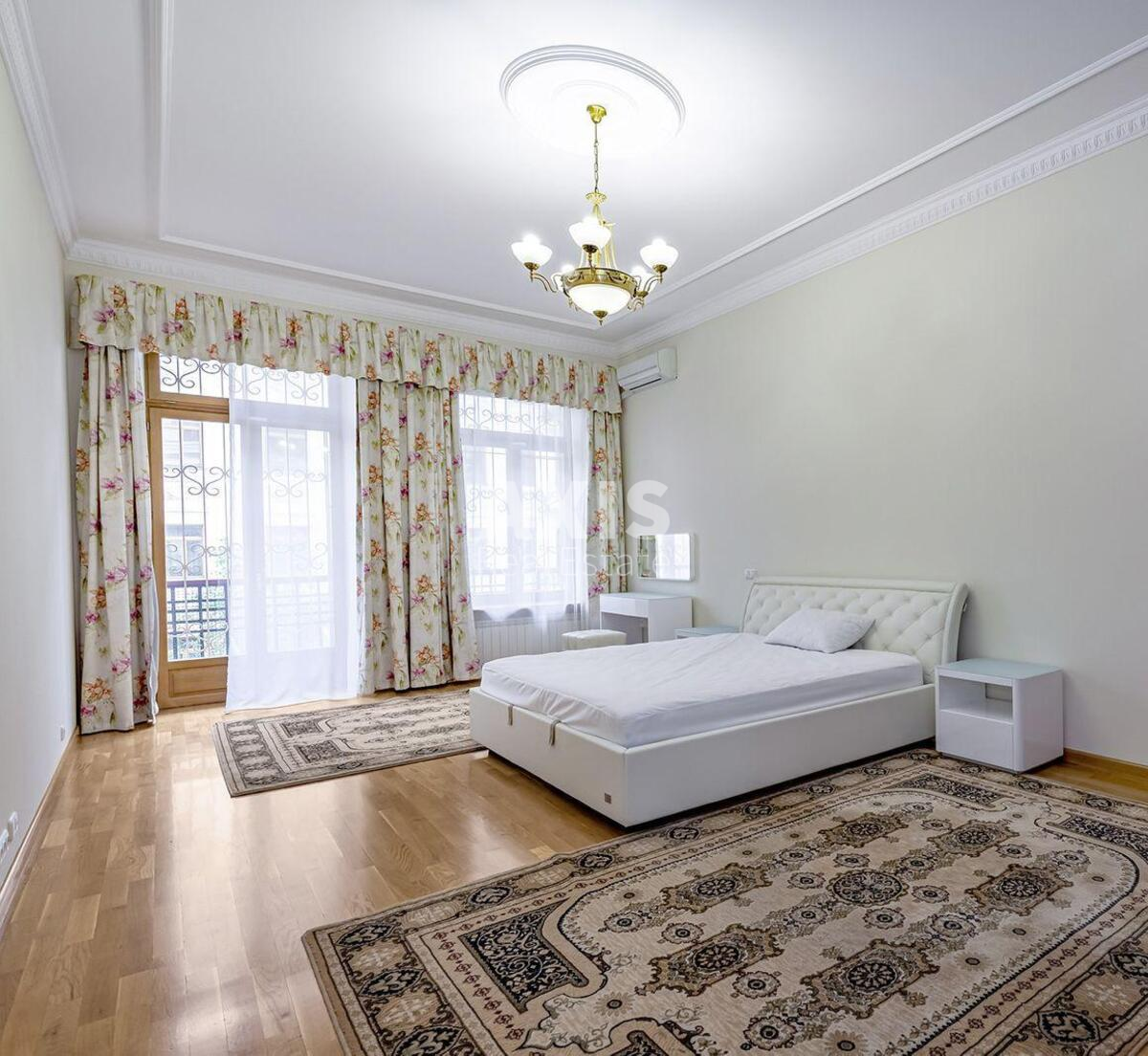 4k apartment vul. Jaroslaviv Val 17А5780511