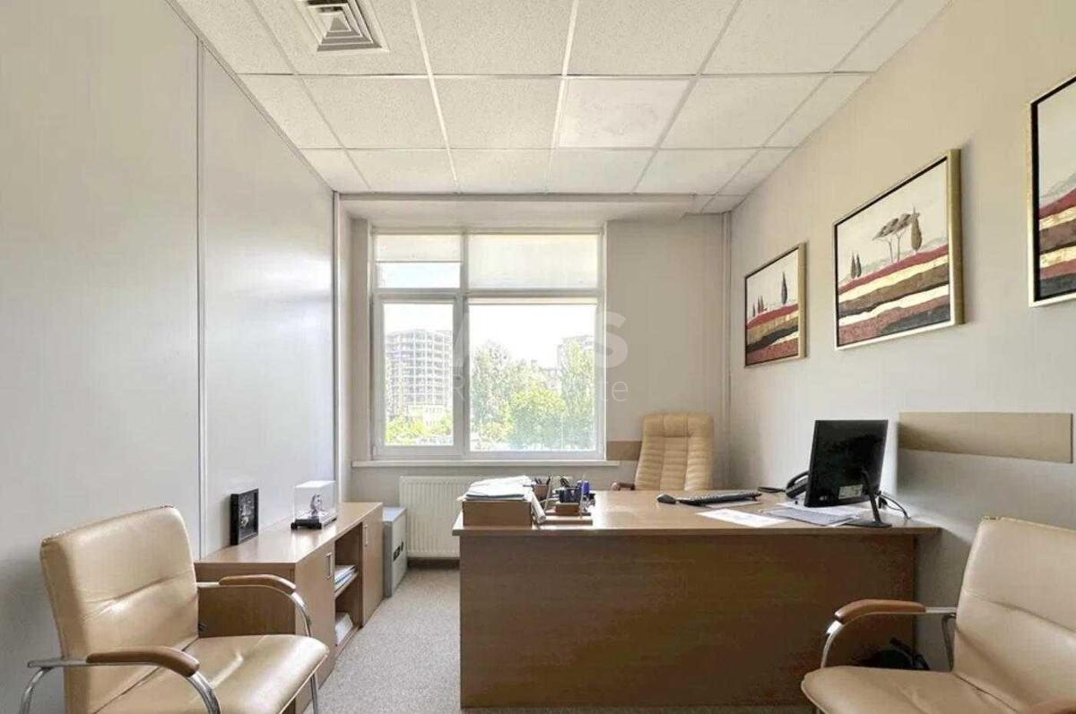 Office uzv. Klovs'kyj 5, 400m22