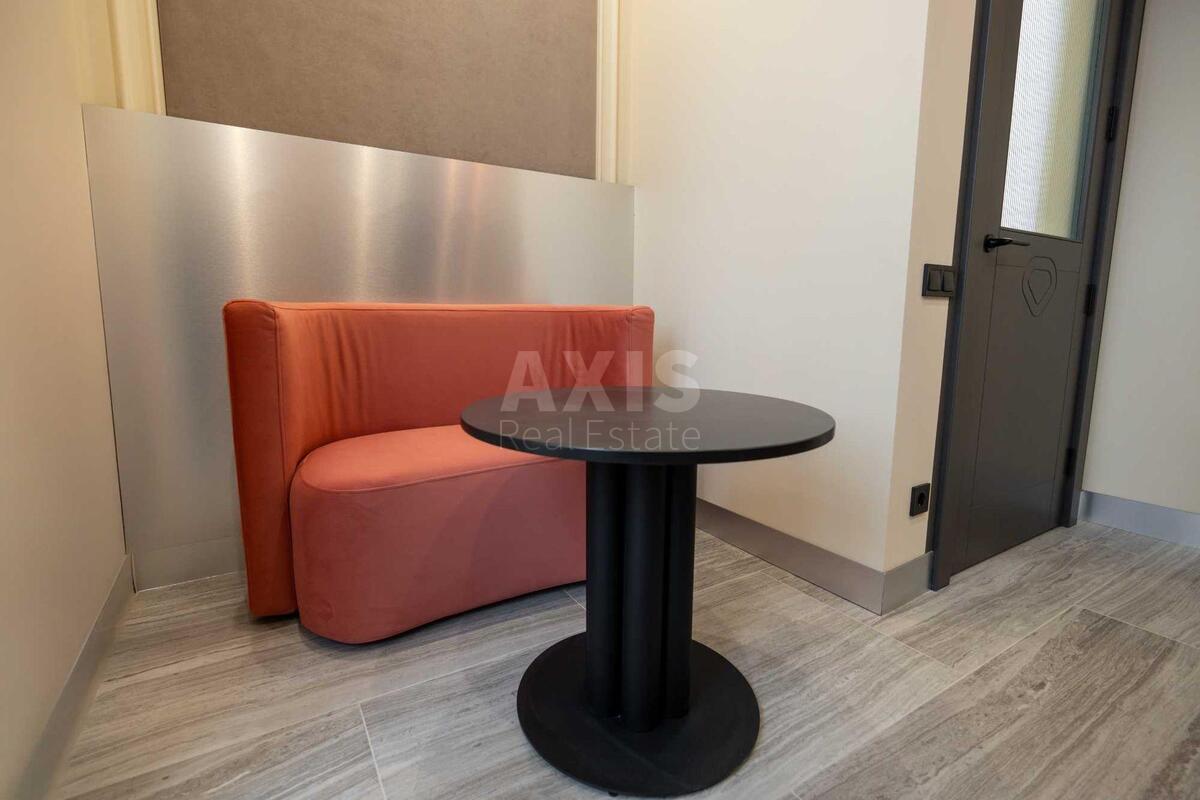 Office vul. Antonovycha 9, 125m2634058